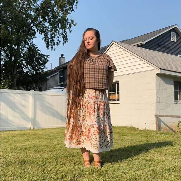 Meet your Posher, Anthea✨ - Picture 3 of 9